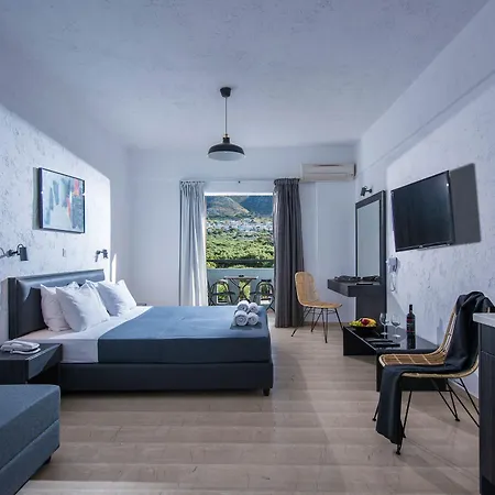 Ξενοδοχείο Indigo 4*